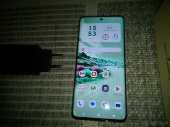 Predám motorolu edge 40 neo 12GB ram/256GB - 4