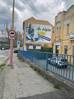 Ponúkame na prenájom exkluzívnu reklamnú plochu pri hlavnej - 4