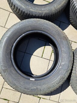 215/65 R16 zimne celoročne pneu - 4