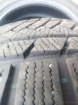 235/45 R18 98 V Continental TS850 - 4