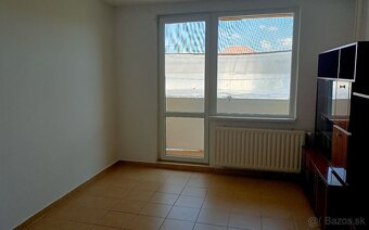 Na prenájom 2 izbový byt v meste Žiar nad Hronom. - 4