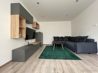 PREDAJ, KRÁSNY 2 IZBOVÝ BYT- ST.JUH POPRAD - 4