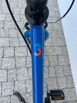 Predám ultraľahký bicykel Academy Grade 3 veľkosť 16” - 4