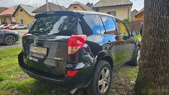 Toyota rav4 - 4