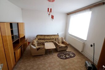 PREDAJ: rodinný dom, Chtelnica - 4