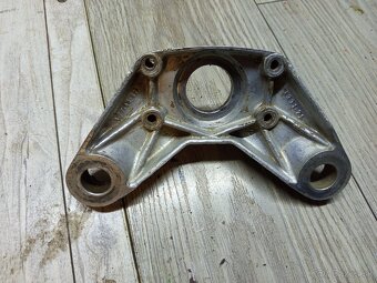 Horný držiak riadenia - 4