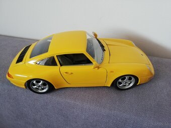 1:18 PORSCHE 911 Bburago - 4