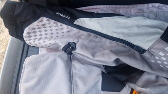 Predam zánovnu moto bundu - 4