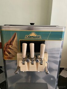 Carpigiani stroj na výrobu točenej zmrzliny - 4