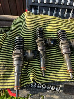 Vstreky 1.9 TDi 85kw auy - 4