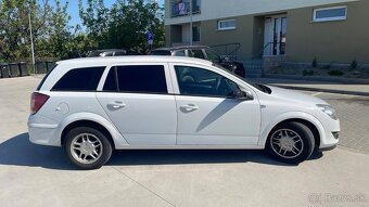Predám Opel astra combi H 1.6i 85kw rok 2009 - 4