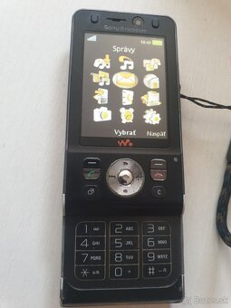 Sony Ericsson w910i - 4