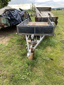 Prívesný vozík za auto brzdený - 4