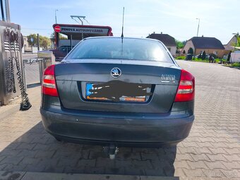 Octavia 2 benzín - 4