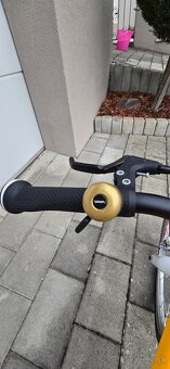 PREDAJ - ULTRAĽAHKÝ detsky bicykel WOOM 4 ŽLTÝ - 4