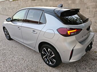 Opel Corsa Ultimate1,2 turbo benzín 74kw r.v.12.2024 km 8350 - 4