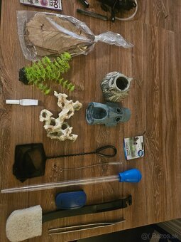 Akvárium 30l + prislusenstvo - 4