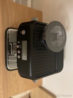 Pákový kávovar SAGE SES878 BTR/A - 4