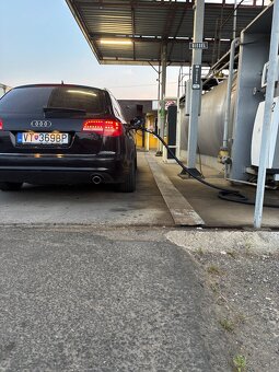 Predám Audi a6 c6 - 4