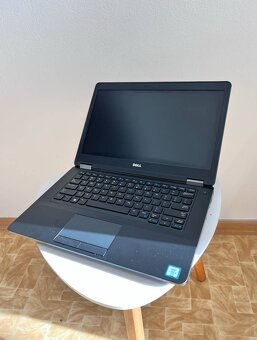 Notebook 14" DELL.Intel i5-6300U 2x2,40GHz.8gb ram.120g SSD - 4