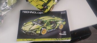 Predám napodobeninu lego športové auto - 4