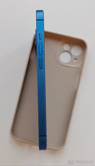 iPhone 13 128 GB modrý - 4