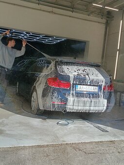 BMW 320D kombi rok 2013 - 4