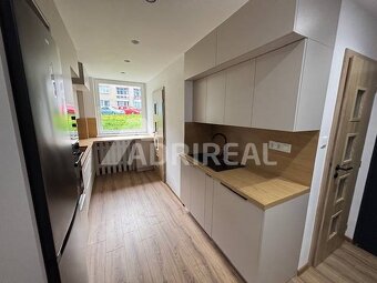 PREDAJ: 2 izbový byt 52,5m2; CENTRUM-Poprad; 153 000 € - 4