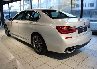 BMW Řada 7 730d xDrive M Sport Nadstandar nafta automat - 4