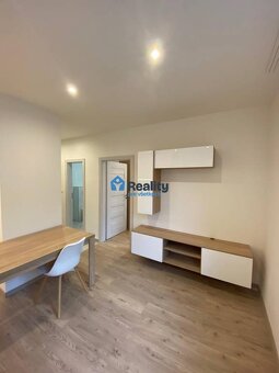 Prenájom 2-izbový byt, Lánska PB, novostavba, komplet zar.,b - 4