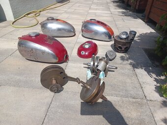 Jawa 250 - 4