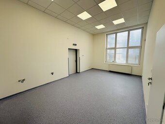 Na prenájom ordinácia v centre mesta pre lekárov - 4