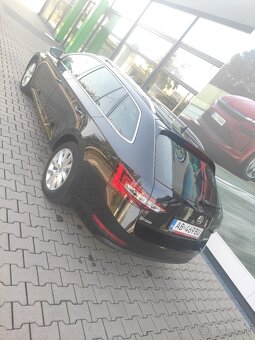 Škoda Superb Combi 2.0 TDi Facelift - 4