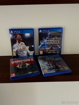 Predám PlayStation 4 Pro - 4