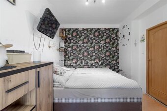 Na predaj kompletne zrekonštruovaný 3-izbový byt – Ľadoveň - 4