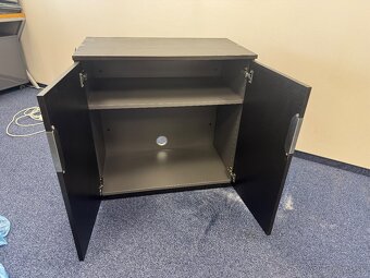 Cierne polica a skrinka - 4