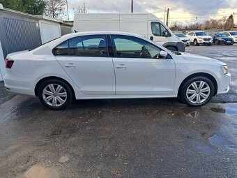 Volkswagen Jetta 1.2 TSI Comfortline - 4