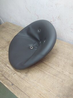 Nový poťah sedadla - 4