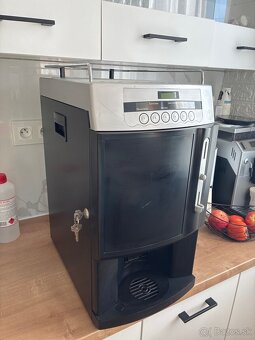 Nápojove automaty Rheavendors - 4