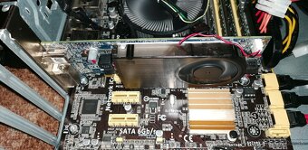 AMD R7 200 4GB/ 128bit - 4