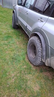 Mud terrain km3 33x12,5 r15 et-50 - 4
