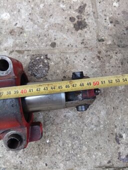 Predám tento servo piest" - 4