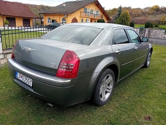 Predám Chrysler 300C - 4