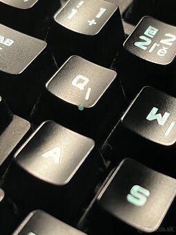 Logitech G213 Prodigy | poškodená plastová noha, používaná - 4