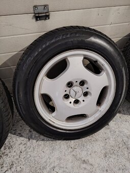 Pirelli zimné 205/60 R16 na diskoch Mercedes - 4