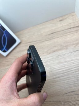 Poškodený Apple IPhone 16 pro 128gb - 4
