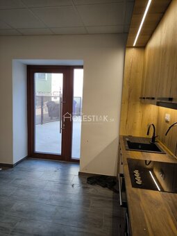 Dám do prenájmu luxusný 1+1 byt v centre mesta Čadca, iba u - 4