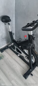 cyklistický trenažér - 4