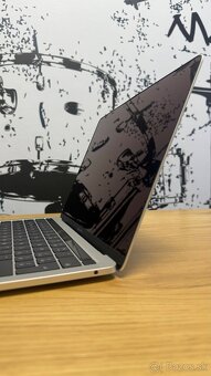 MacBook Pro 13” M1 (2020) - 4