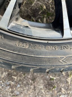 245/40r18 - 4